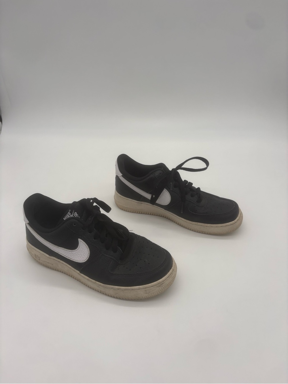 Nike Air Force 1 ’07 Low Black White Men’s Size 7.5 Sneakers